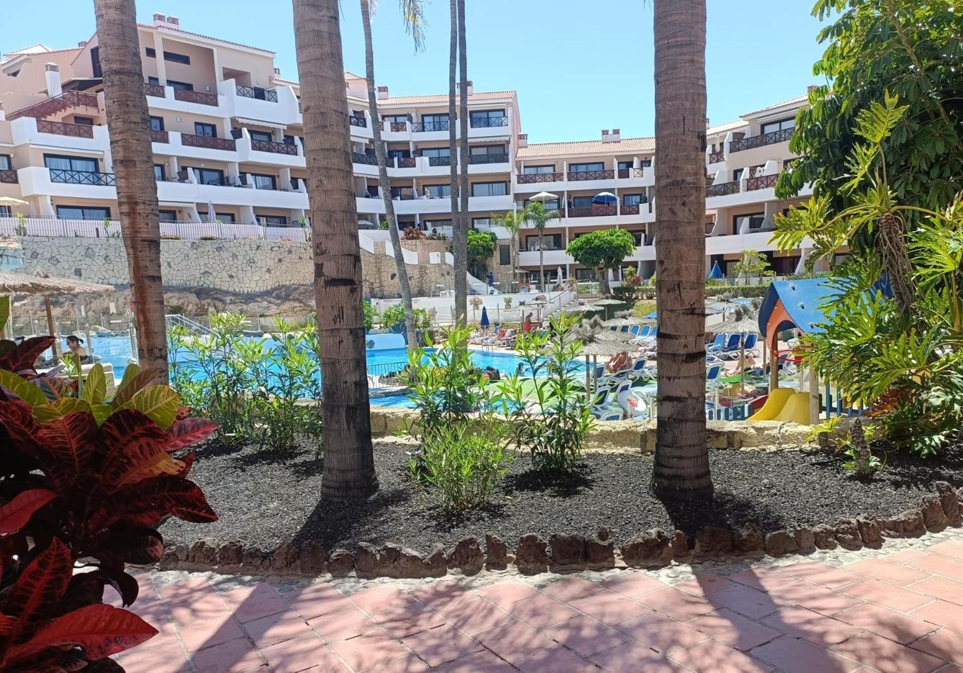Wonderful Apartment With Pool And Wi-Fi Голф дел Сур Екстериор снимка