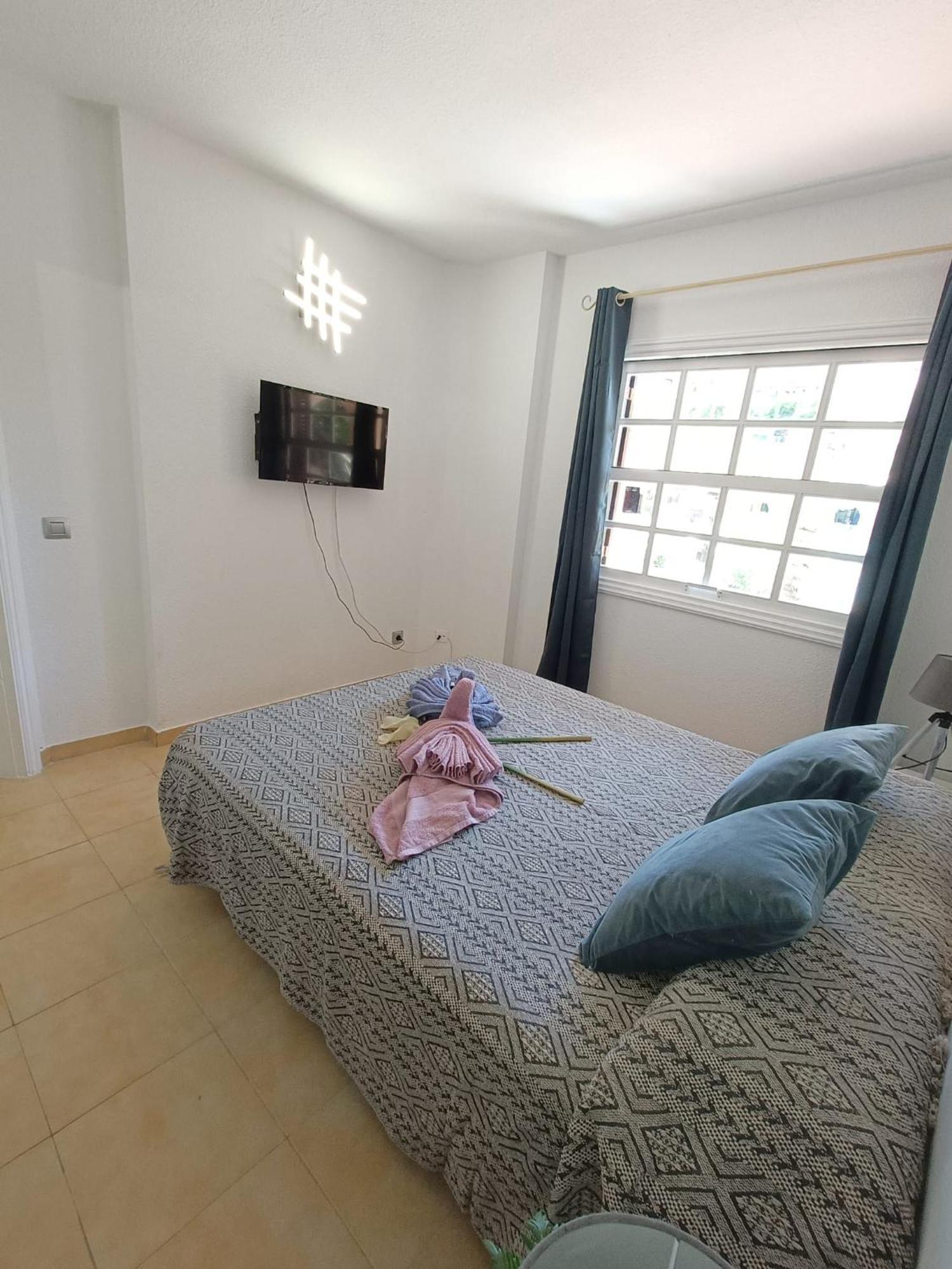 Wonderful Apartment With Pool And Wi-Fi Голф дел Сур Екстериор снимка